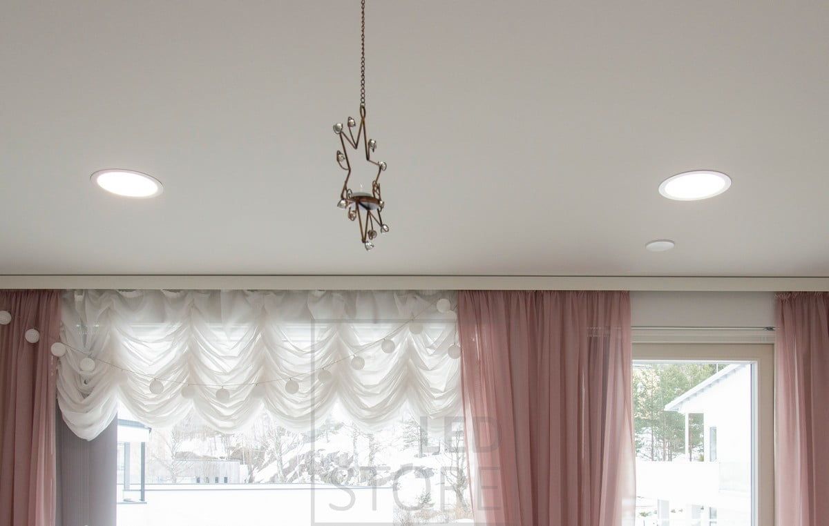 Round LED panels as high quality general lighting, illuminating with uniform light. Led plafonds are multifunctional lighting fixtures for indoor and outdoor use in your home. Ledstore.fi